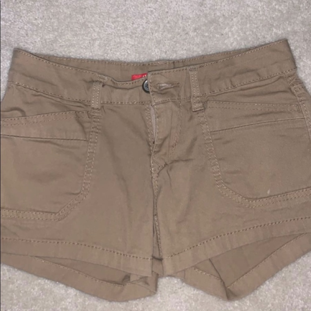 Tan/khaki colored Unionbay shorts. Make offers